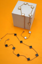 Load image into Gallery viewer, Clover Necklace