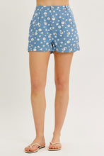 Load image into Gallery viewer, Floral Print Denim Shorts