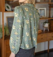 Load image into Gallery viewer, Tasseled Long Sleeve Print Blouse