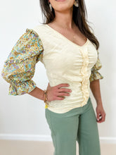 Load image into Gallery viewer, Floral Contrast Sleeve Blouse (2 Colors Available)