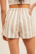 Load image into Gallery viewer, Elastic Waist Striped Shorts