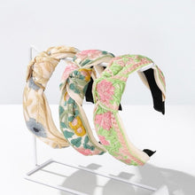 Load image into Gallery viewer, Floral Embroidered Headband