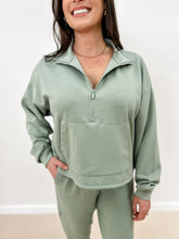 Load image into Gallery viewer, Half Zip Pullover and Jogger Set