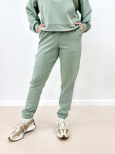 Load image into Gallery viewer, Half Zip Pullover and Jogger Set