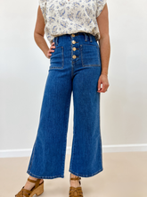 Load image into Gallery viewer, High Rise Button up Wide Leg Jeans