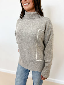 Turtleneck Contrast Line Sweater