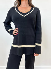 Load image into Gallery viewer, Contrast Trim Sweater &amp; Pants Set