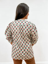 Load image into Gallery viewer, Floral Puff Sleeve Blouse