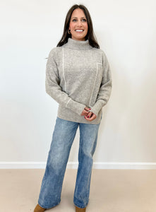 Turtleneck Contrast Line Sweater