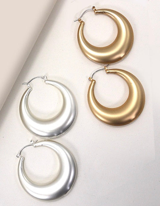 Matte Oval Hoop Earrings (2 Colors Available)