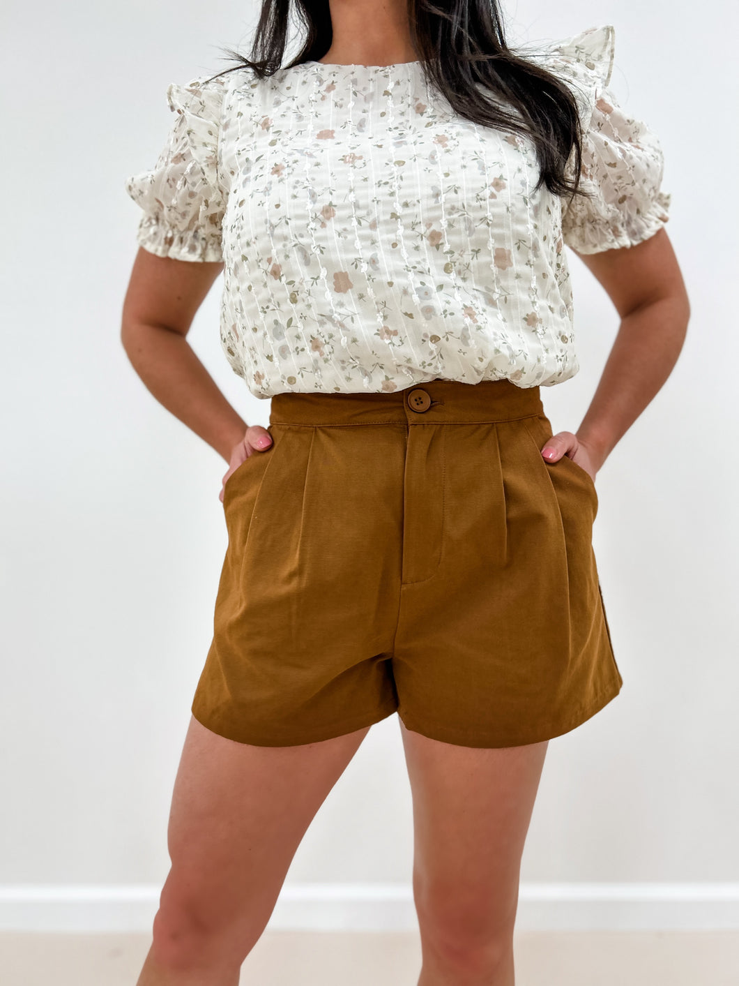 Relaxed Fit Pleated Shorts