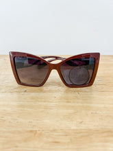 Load image into Gallery viewer, Wide Butterfly Acetate Frame Sunglasses