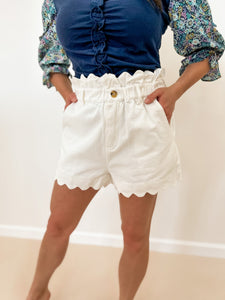 Scalloped Hem Paperbag Waist Shorts