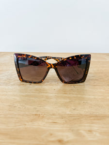 Wide Butterfly Acetate Frame Sunglasses