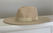 Load image into Gallery viewer, Wide Brim Felt Panama Hat